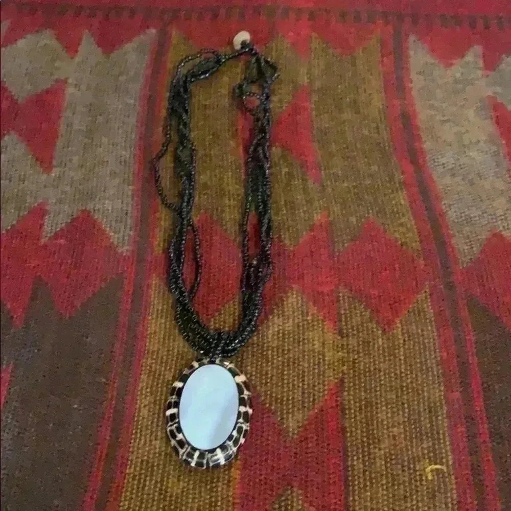Women’s necklace
